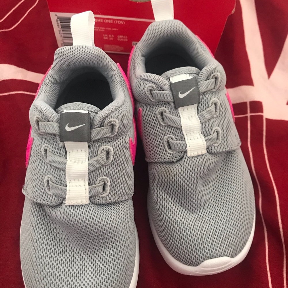 Nike ridge one